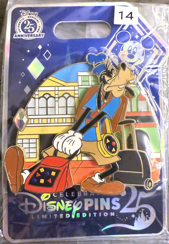 Disney Pin Trader Life Collection - Goofy Dragging Pins Through
