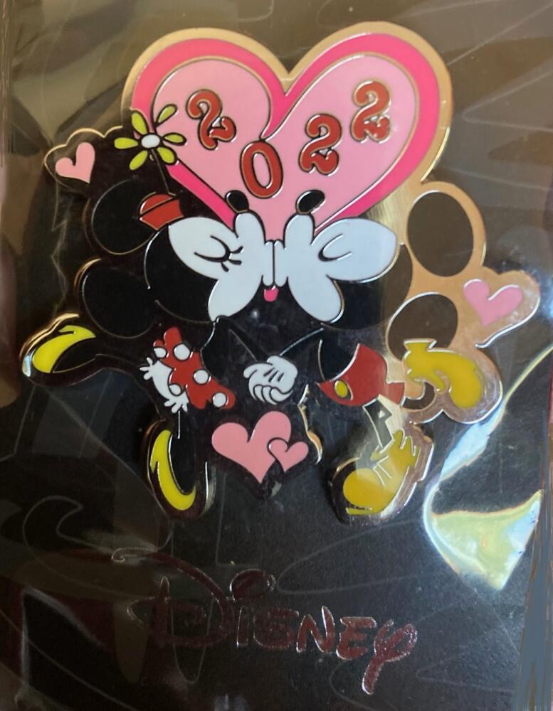 Valentine's Day - Monogram - Mickey and Minnie Kissing - 2022