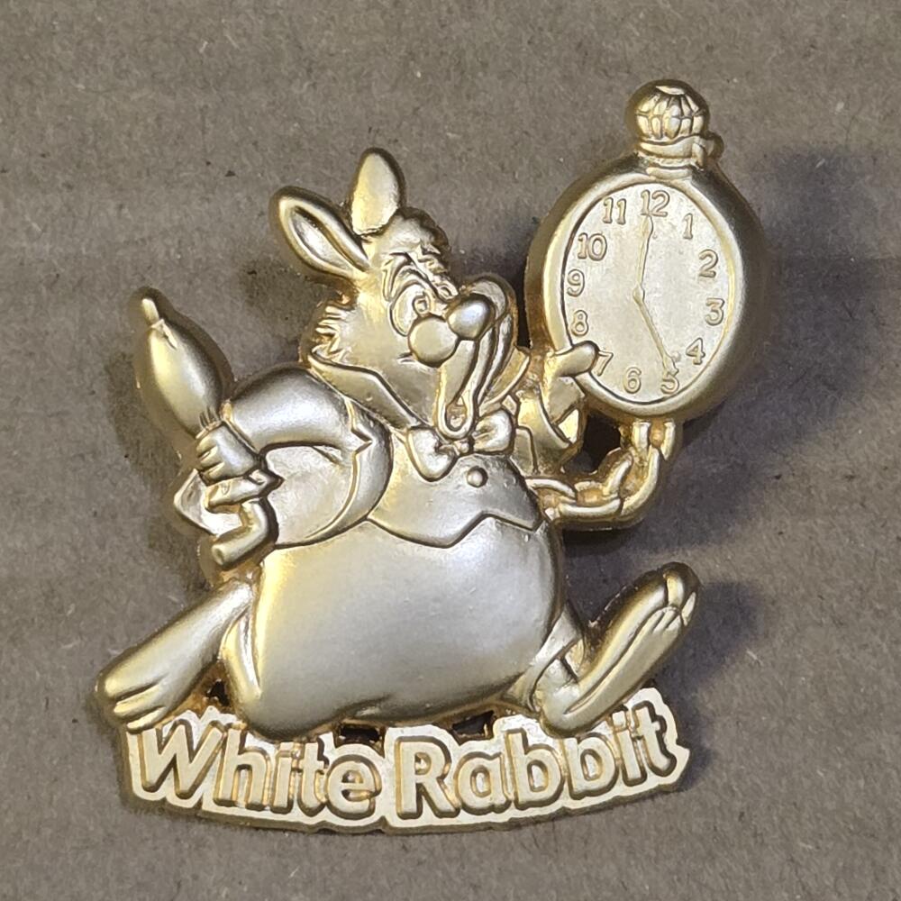 100 Golden Relief pins - White Rabbit | PIN 108393