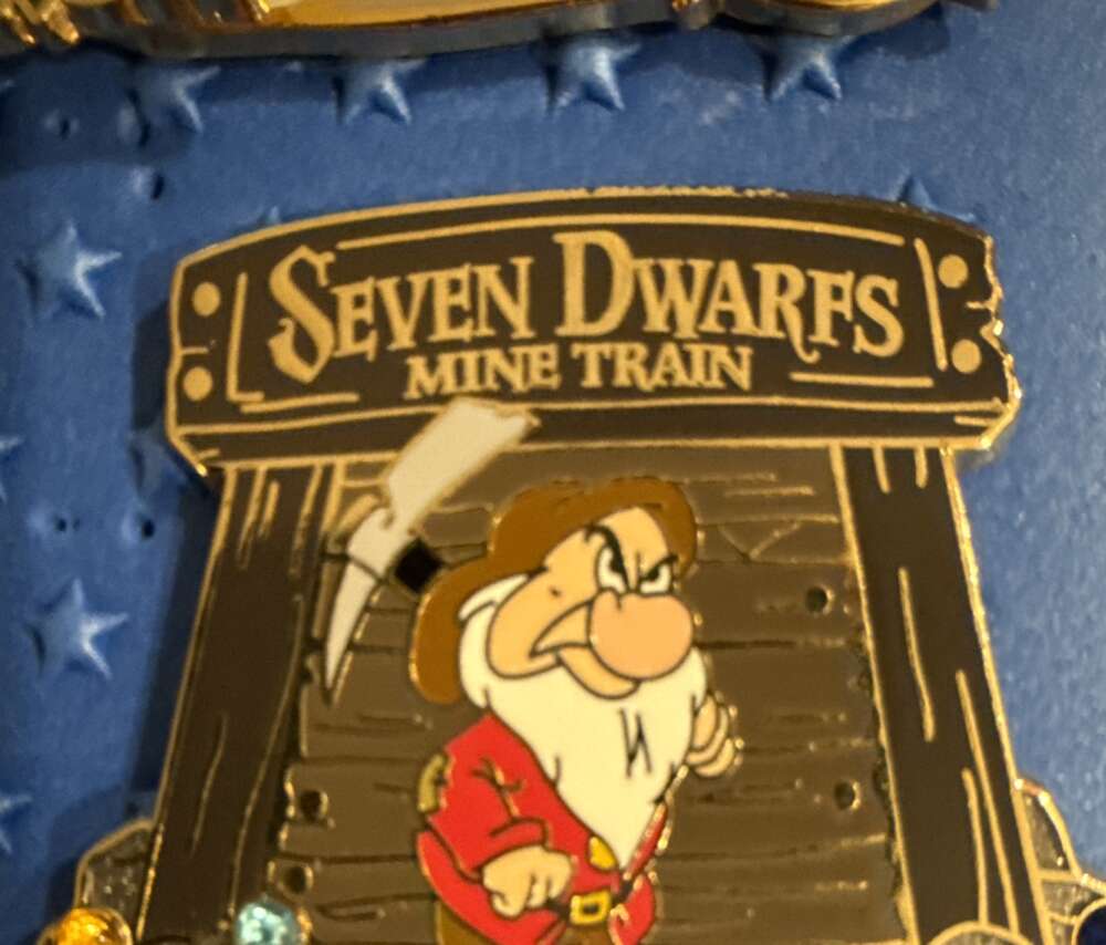 Seven Dwarfs Mine Train Grand Opening - Cast Exclusive Grumpy | PIN 115908