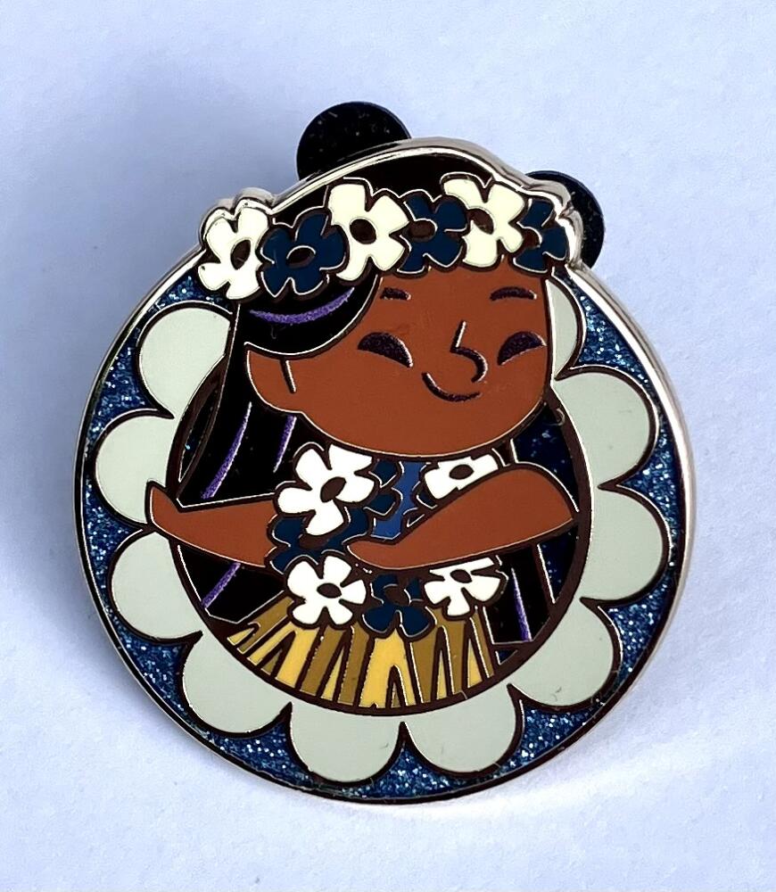 バ*ー様 Apolina 2-3y Ursina Embroidered Pin it's a small world 60th Anniversary Limited Release Mystery Pin