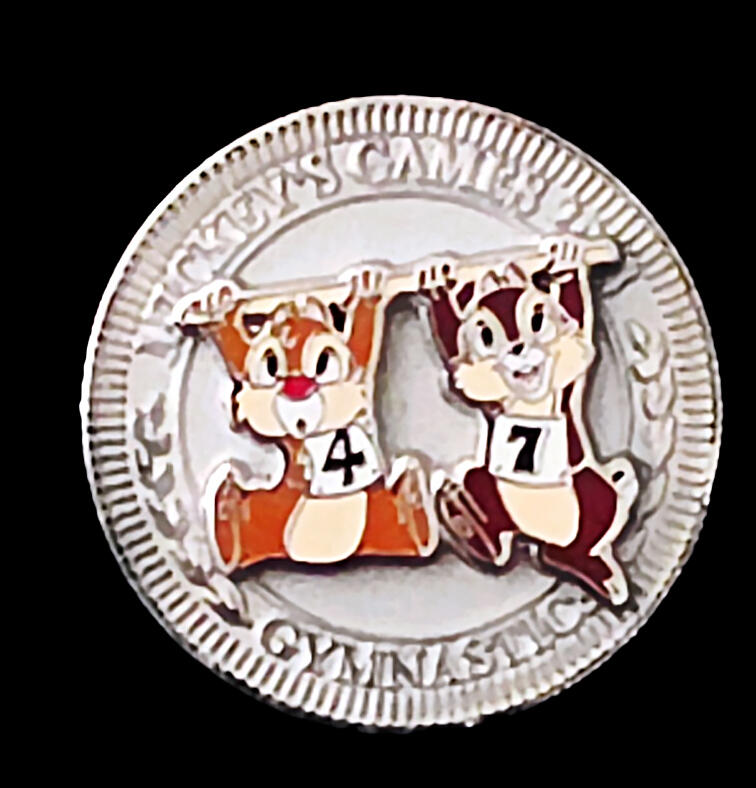 ディズニーGAMES ピンバッジ　2004 ドナルド チップ　デール　競技 Mickey's Games 2004 - Chip & Dale Gymnastics | PIN 120579