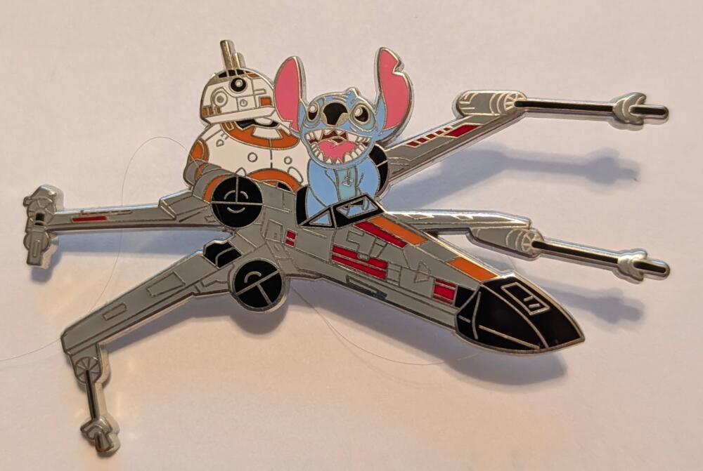 Fantasy Pin Series - Star Wars Stitch and BB-8 in X-wing | PIN 122491