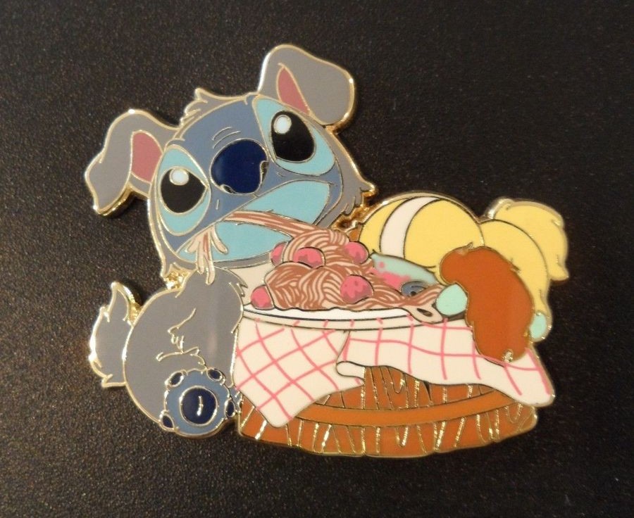 【希少・ヴィンテージ】Lady and the TRAMP　ピンバッチ　２つ s-l400.jpg