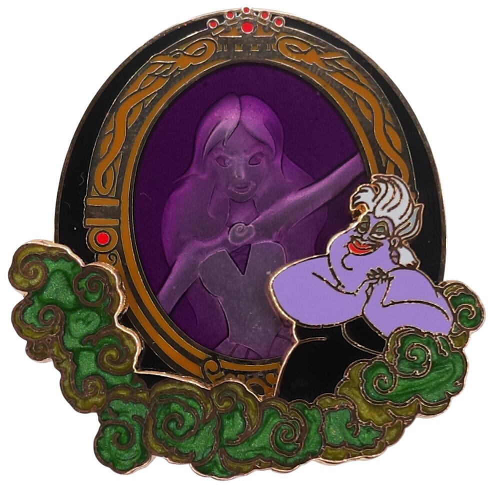 13 Reflections of Evil - Villains Mirror Image Boxed Set - Ursula