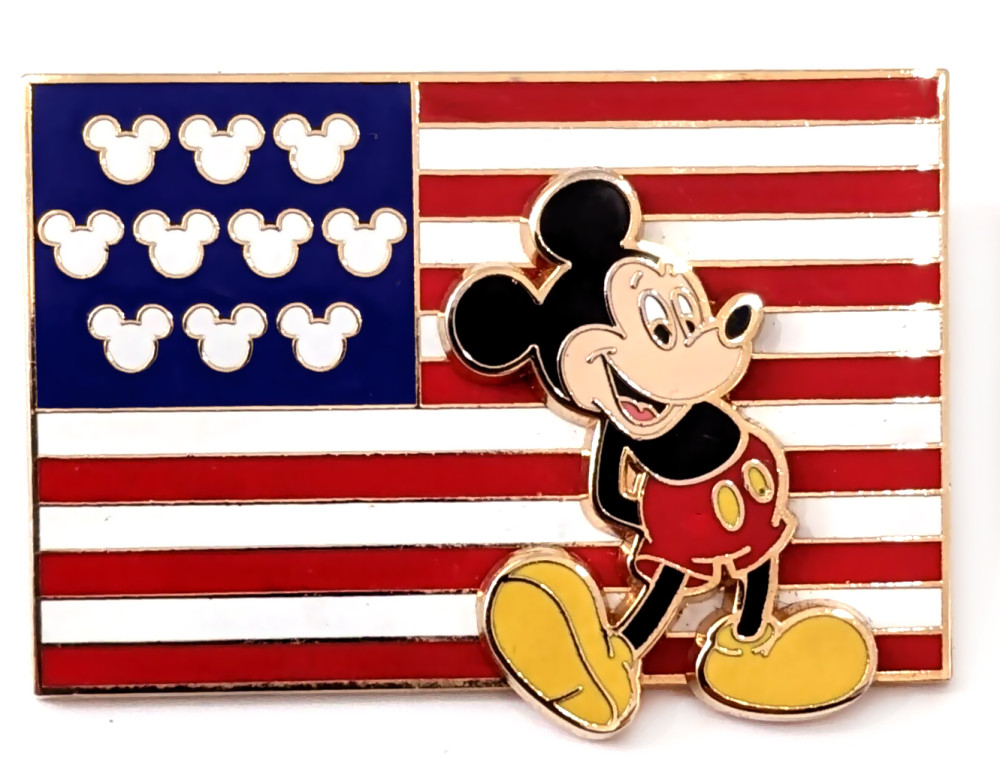 25699 - Mickey and the American Flag - 4th of July/Independence Day