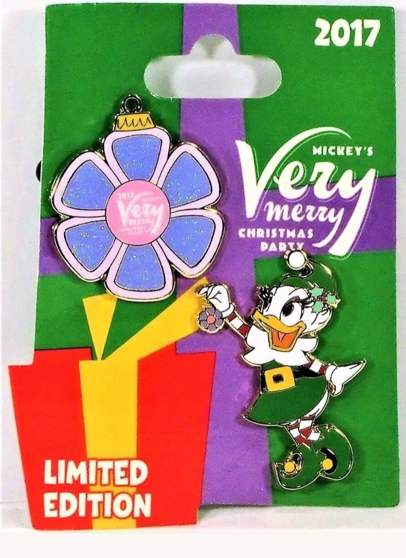 Daisy Duck and Ornament Pin Set