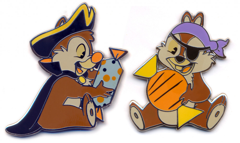 Chip & Dale Pirates with Candy Pin Set - Full Set