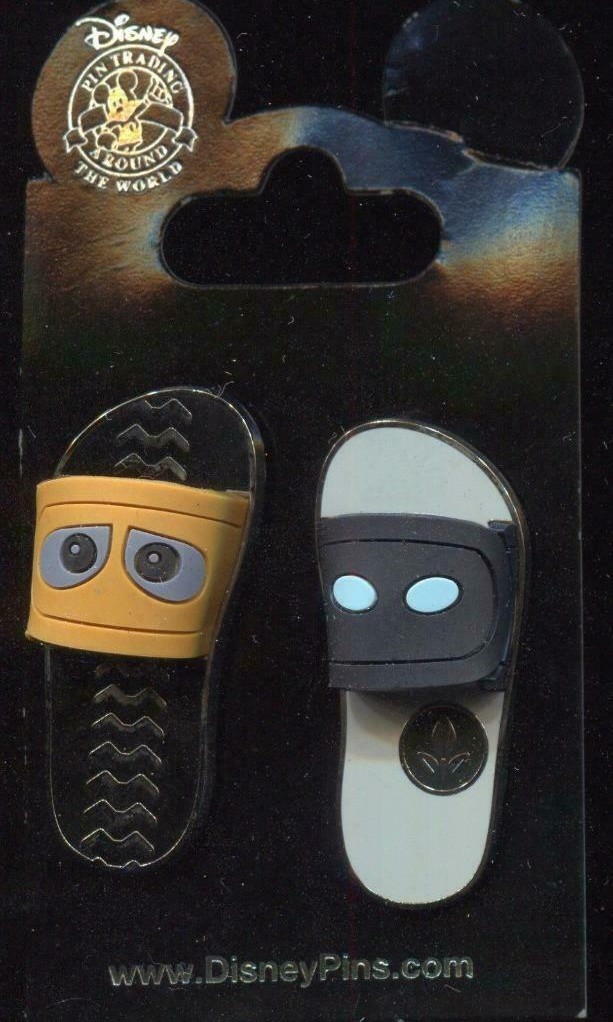 Wall-E and Eve (2-pin set)