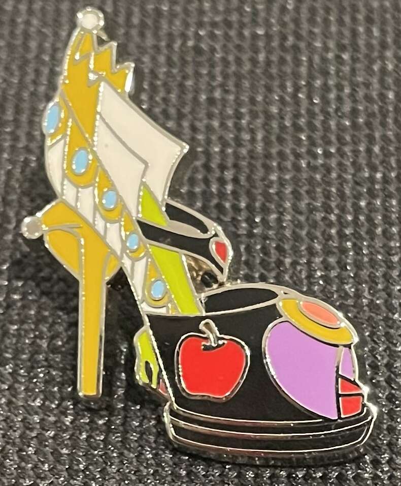 Disney Villain Designer Shoes - Evil Queen | PIN 3990