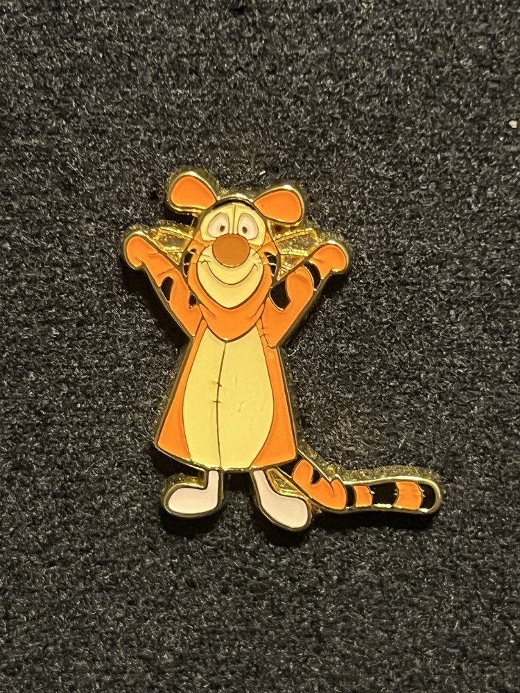 ピグレット様　オーダー分②③④ The Tigger Movie Set - Piglet as Tigger | PIN 47253