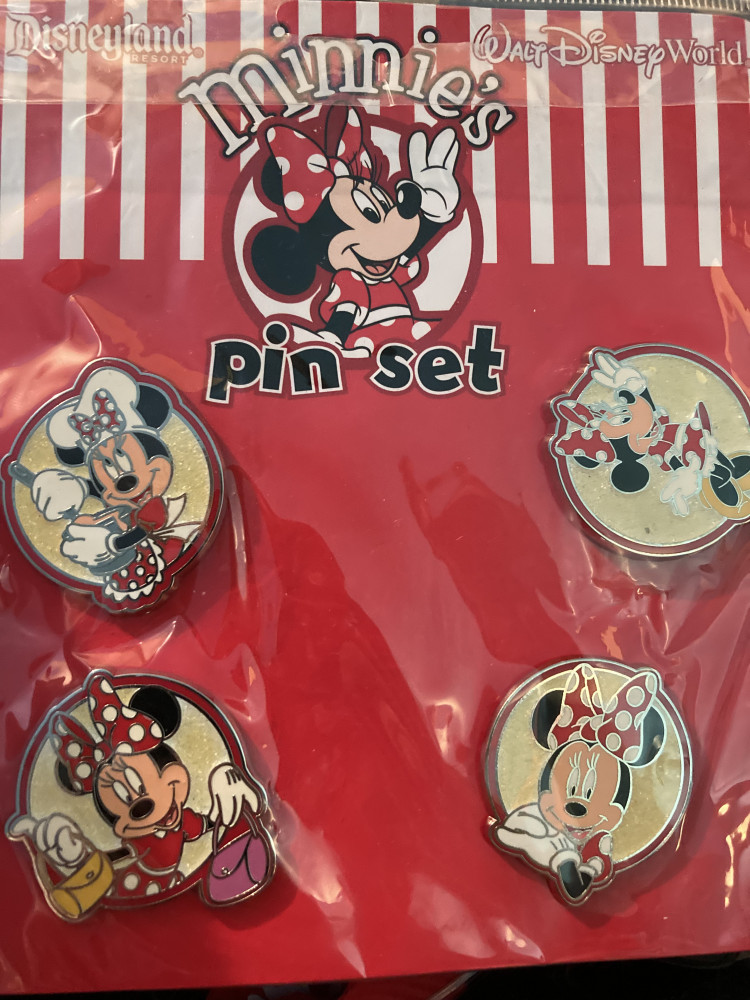 Pin Set Mini Minnie’s pin set - Minnie’s Pin Set | PIN 49023