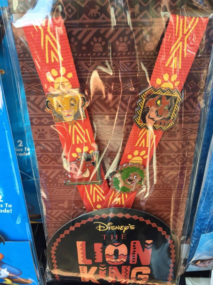 The Lion King Geometric Starter Set - Full Set and Lanyard