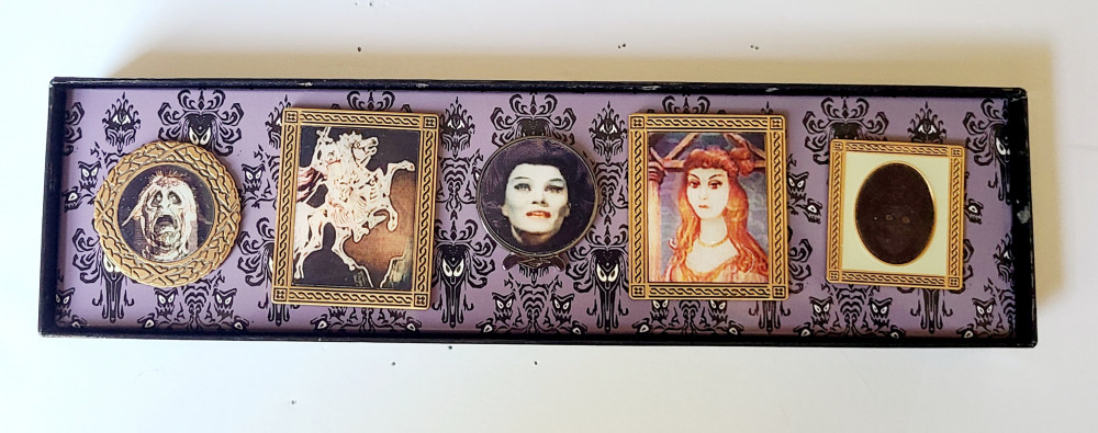 Haunted mansion lenticular box set