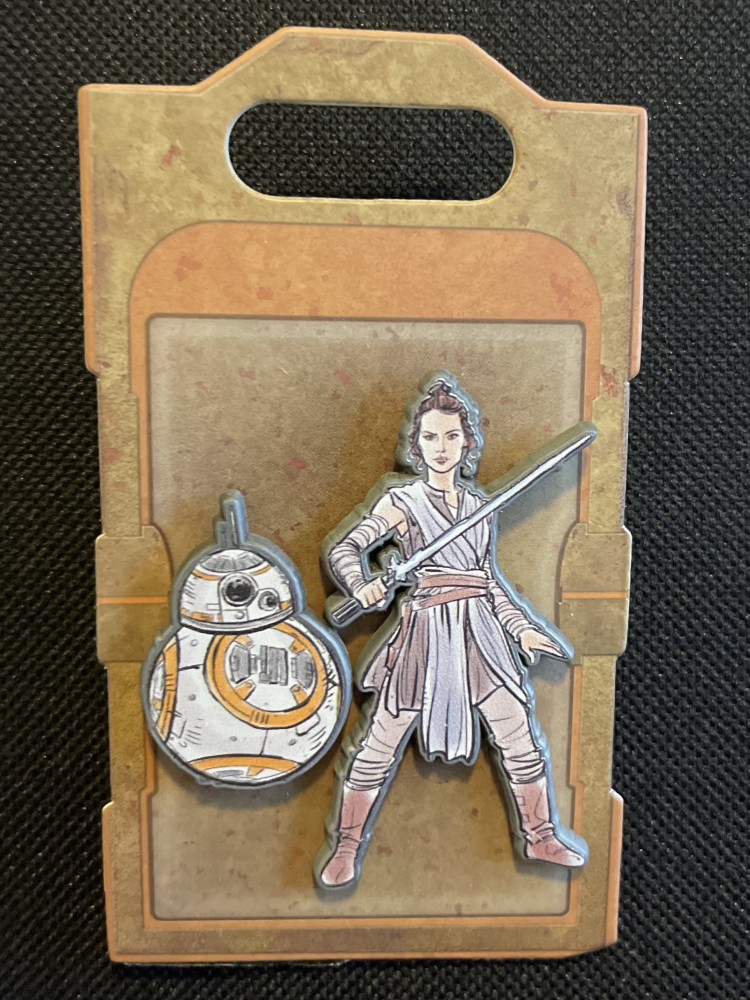 Rey & BB-8 Two Pin Set