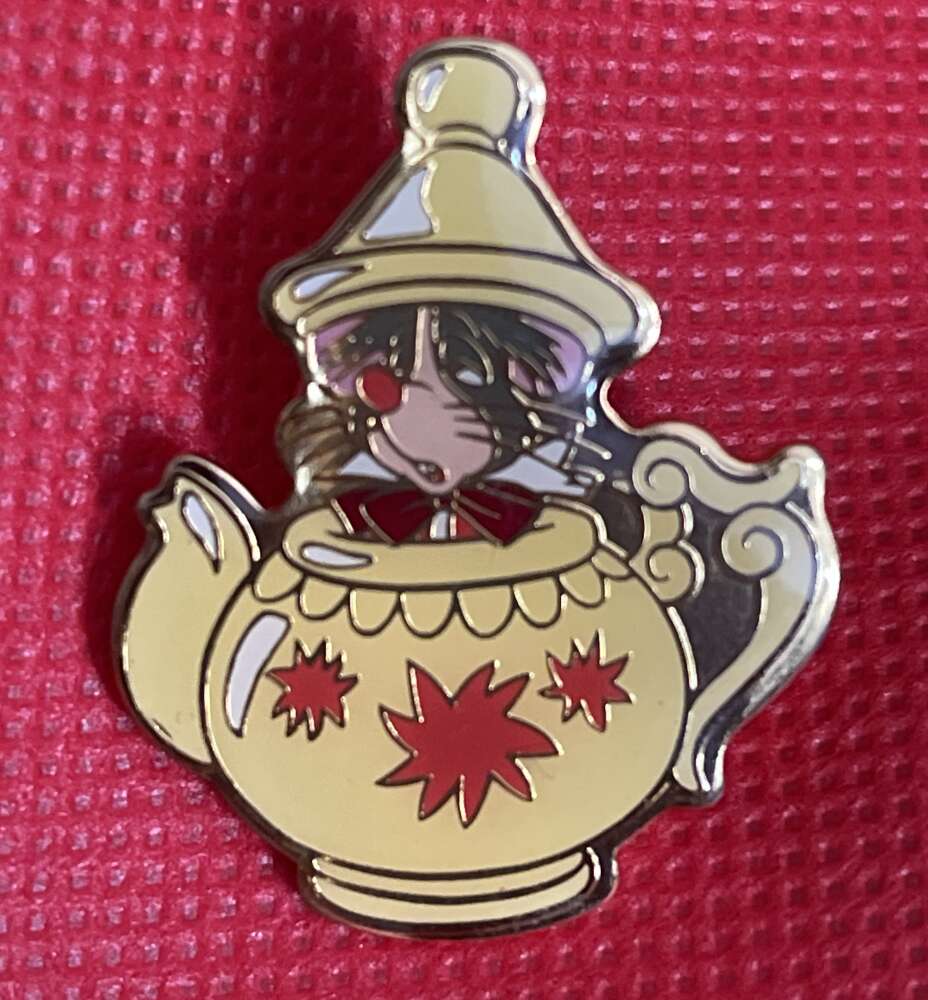 Alice in Wonderland - Dormouse in teapot | PIN 58206