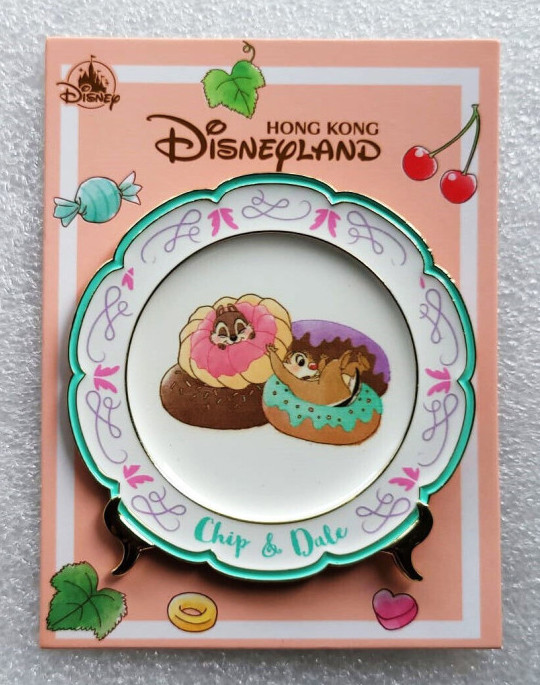 Disney Plates 2023 Redemption Pin Series - Chip and Dale Light