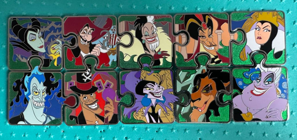 Character Connection Mystery Collection - Villains