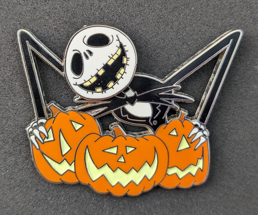 DisneyStore HALLOWEEN 2006 ピンバッジ LTD1800 DisneyStore HALLOWEEN 2006 ピンバッジ LTD1800 78368_9yT0.jpg
