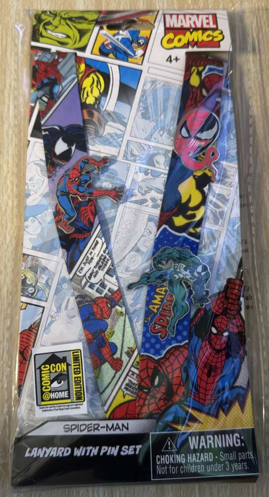 Spider-Man Classic Lanyard and Pin Set 2020