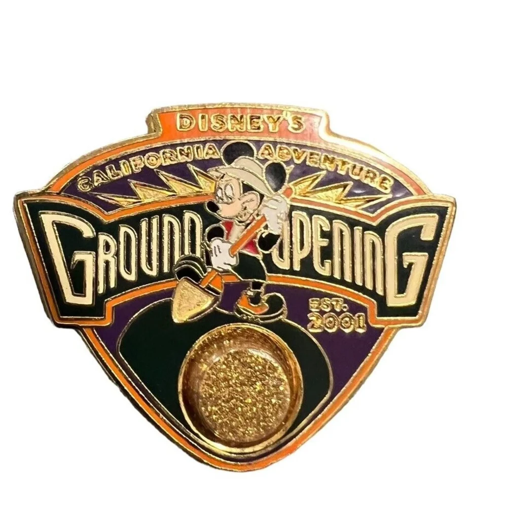 Disney's California Adventure - Mickey Mouse with Shovel “Ground