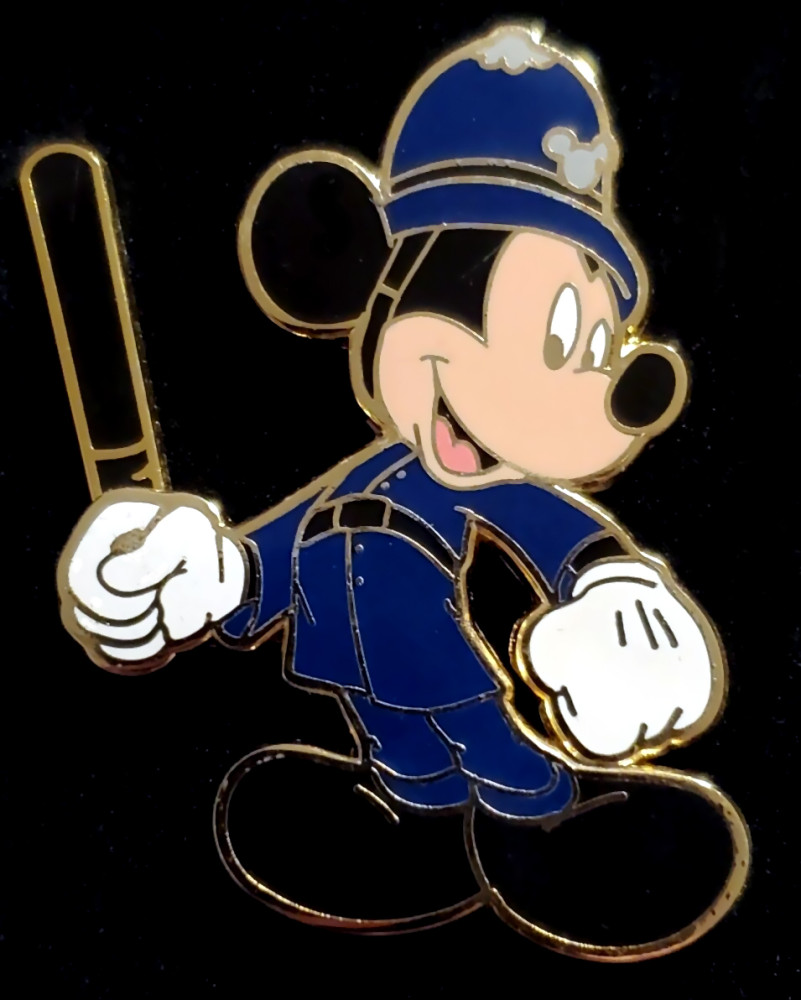 超レアMICKEY OFFICIAL 純銀製 POLICE BAGDE 超レアMICKEY OFFICIAL 純銀製 POLICE BAGDE 【公式通販】