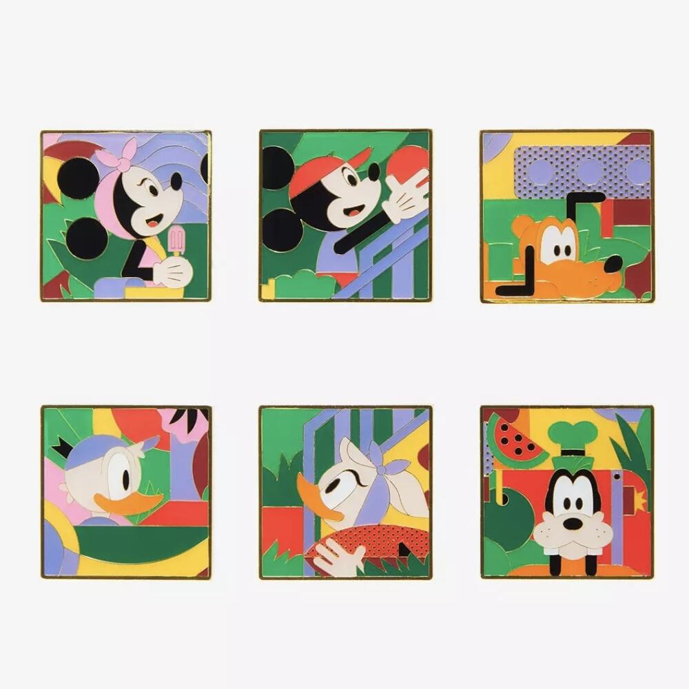Loungefly - Mickey & Friends Artwork Blind Box