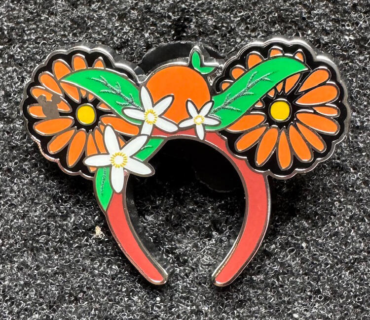 WDW Hidden Disney Series 2025 Wave A: Ear Headbands - CHASER
