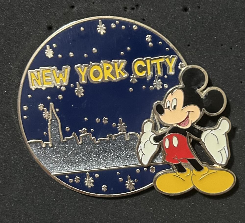New York City Skyline — Mickey Mouse | PIN 92684
