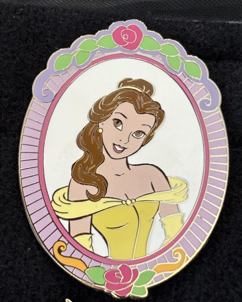 Beauty and the Beast - Belle in flowered frame | PIN 97304