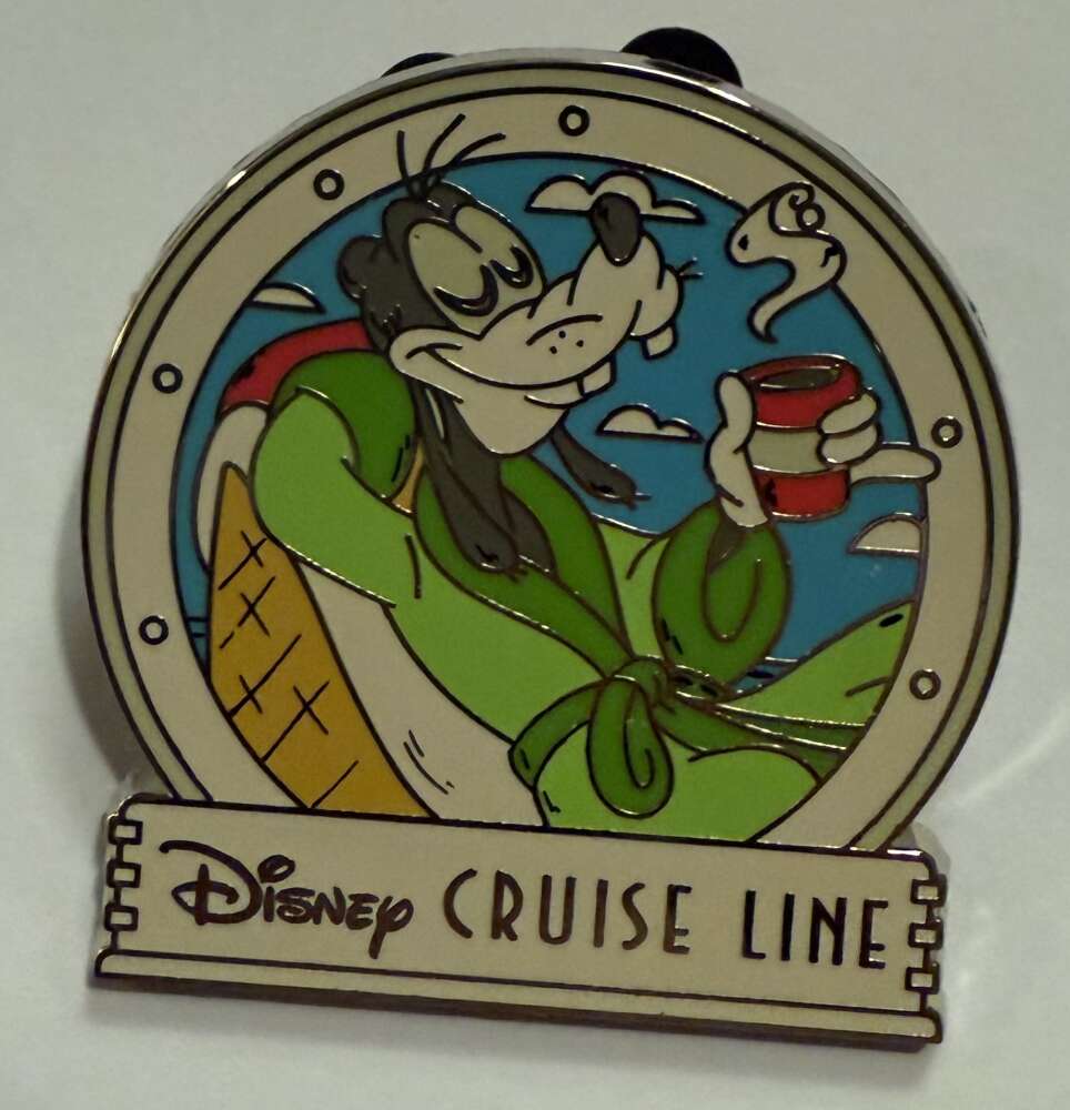 Disney Cruise Line 2025 Mystery Box - Goofy | PIN 98493