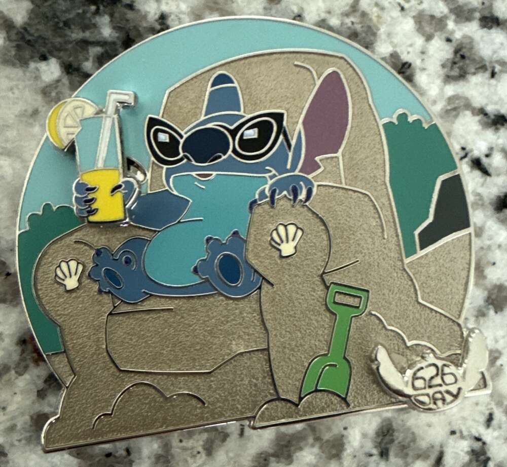 Experiment 626 Collection - Stitch on Sand Chair | PIN 99565