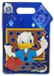 100004 - Disney Pin Trader Life Collection - Donald with Duplicate Mystery Pins - Walt Disney World alternate image