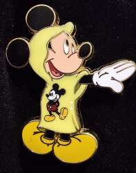 'Mickey in Free-D Yellow Rain Poncho - MLT'