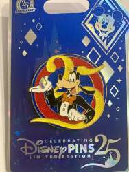 100208 - Dressed to Impress! Collection - Cele-BRUNCH-ion Gift — Goofy with 25th Anniversary Logo - Walt Disney World alternate image