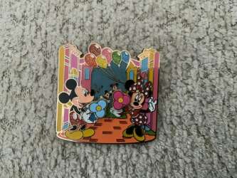Click to view the Mickey Minnie details