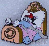 Figaro in bed