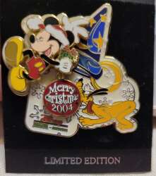 100609 - Christmas 2004 - Mickey and Pluto - MGM Studios - Walt Disney World alternate image