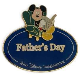 Click to view the Name Tag Holidays 2009 - Mickey Armchair details