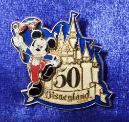 100834 - Disney Trading Pins DLR - Mickey Mouse 50th Golden Castle (3D) - Disneyland Resort alternate image