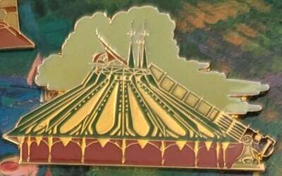 Space Mountain: De la terre � la lune