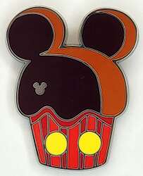 100995 - WDW Hidden Disney Series 2025 Wave B: Cupcake Treats - Mickey Mouse - Walt Disney World alternate image
