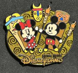 Click to view the Mickey and Minnie with Tikis details
