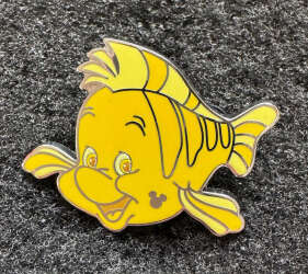 101150 - DLR Hidden Disney Series 2025 Wave B: Yellow Color Story - Flounder - The Little Mermaid - Disneyland Resort alternate image