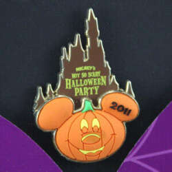Click to view the Castle with Mickey Pumpkin Completer details