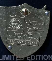 101265 - Vintage Characters on Gold 'D' Crests Surprise Series - Pinocchio - Disneyland Resort alternate image