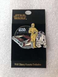 C-3PO & R2-D2 with Starspeeder 1000