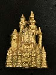 Tour Guide Castle Hat Pin