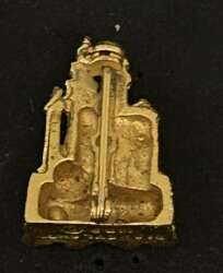 101448 - Tour Guide Castle Hat Pin - Disneyland Resort alternate image