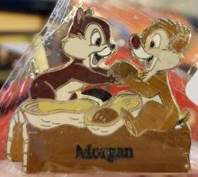 Click to view the Chip and Dale with Peanuts on Log details